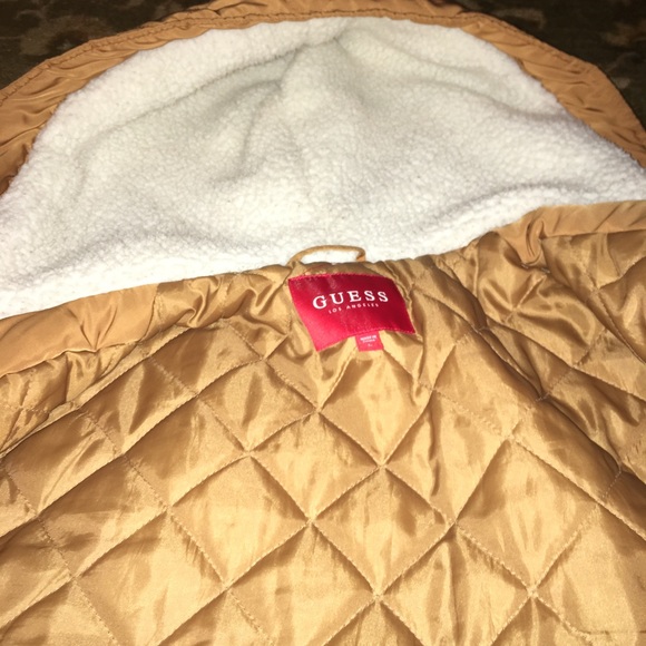 GUESS WINTER JACKET WITH FUR HOODIE!! - Picture 2 of 3